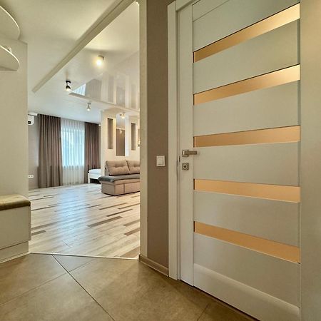 Apartpoltava Розкішна Студія З Кутовою Ванною, 1-Й Будинок Біля Корпусного Парку, Панорамний Балкон Extérieur photo
