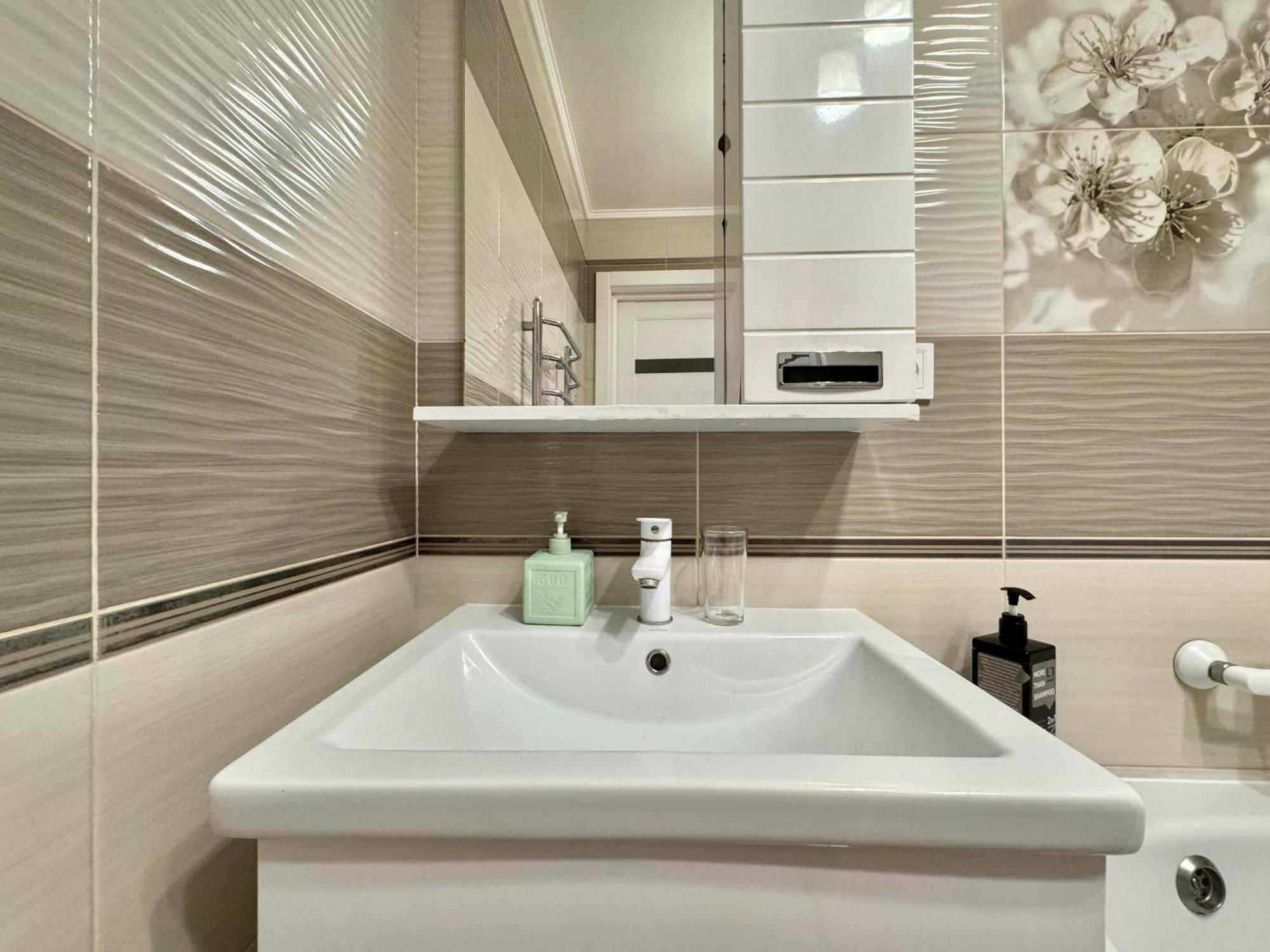 Apartpoltava Розкішна Студія З Кутовою Ванною, 1-Й Будинок Біля Корпусного Парку, Панорамний Балкон Extérieur photo